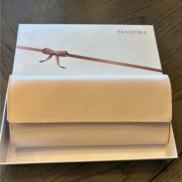 Pandora Jewelry Bracelet Necklace Ring Travel Case! New in box! 💕 - Picture 3 of 5